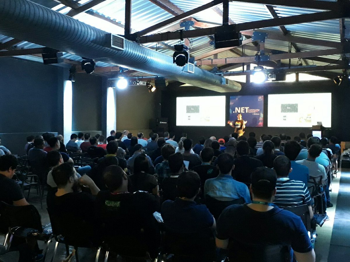 iMasters's tweet image. Penultima palestra do dia  #dotNETSummit