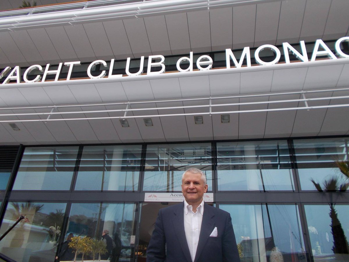 Miltiadis17's tweet photo. RT @Gloriabianco201: RT @FrenchMagazin: @rinosiconolfi1 at @yachtclubmonaco #montecarlo in #navy #blue by @LouisVuitton #MensFashion #Menswear #Menstyle #Fashion #Style #Celebrity #Celebritystyle #YachtClub #Monaco #MonacoLifeStyle #cotedazurnow #cotedaz… https://t.co/6JOADbFRrn