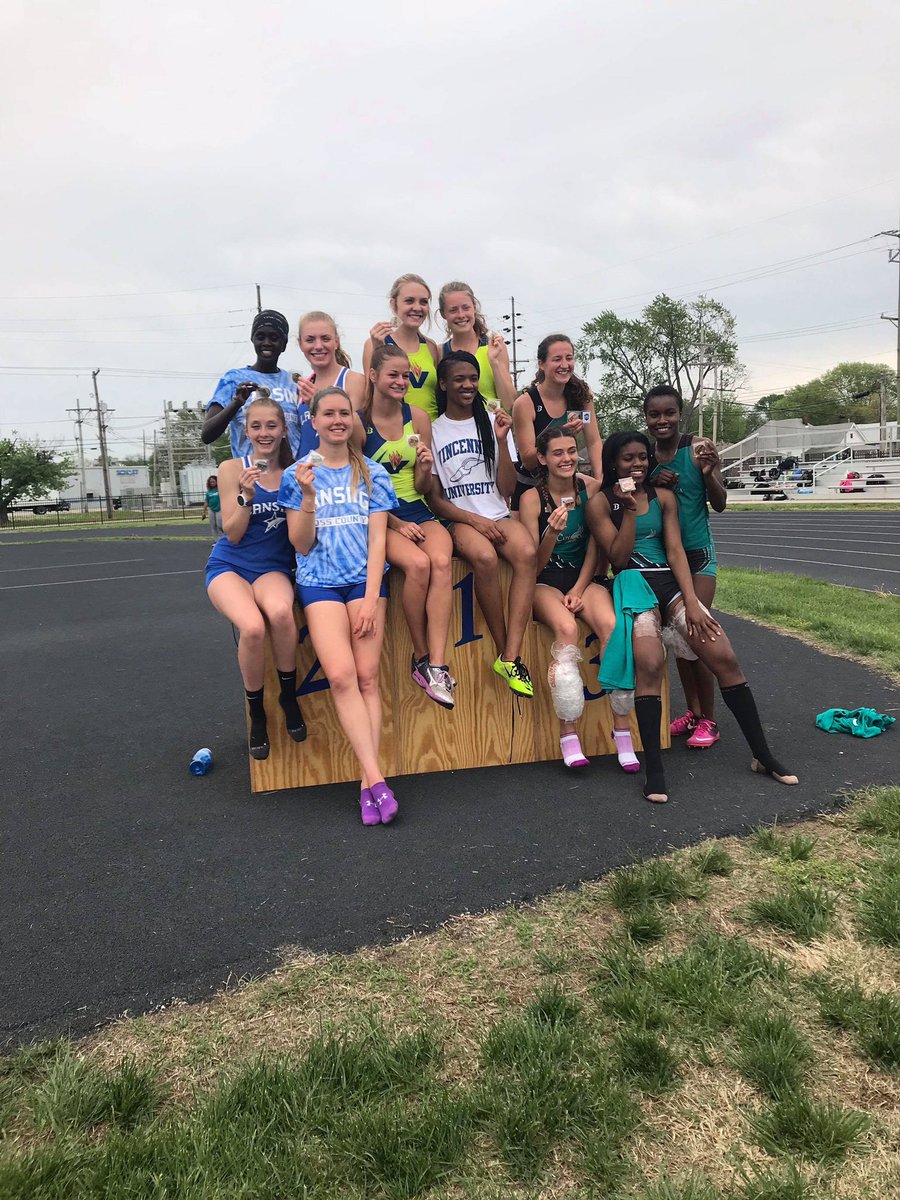 lcc_xctrack's tweet photo. Women's 4x400 relay 2nd place! https://t.co/cqXmVuD6WS