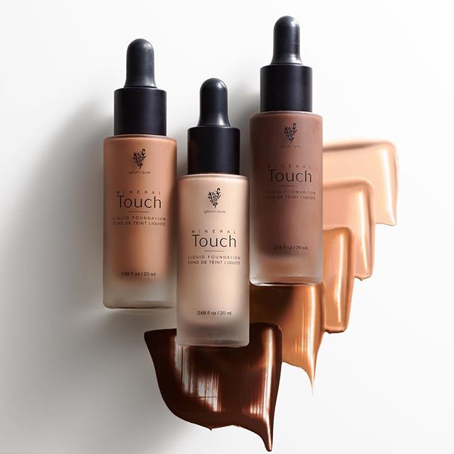 Younique_Corp's tweet photo. Say hello to your next fave foundation — TOUCH MINERAL liquid foundation! This foundation has an ultra-thin liquid formula that dries to a matte powder finish for seamless customizable coverage. Get this luxurious foundation and two more of our most popu… https://t.co/xMy01gsNcE https://t.co/j2PJzYBOxF