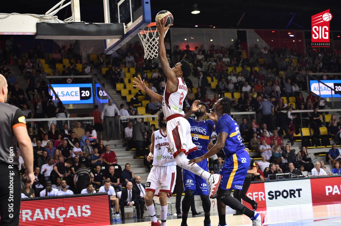 En s'imposant face à @SharksAntibes , la <a href="/sigstrasbourg/">SIG Strasbourg</a> a repris la deuxième place du championnat. #GoSIG #SIGSHARKS #JeepELITE ➡️ sigstrasbourg.fr/2018/05/une-de…