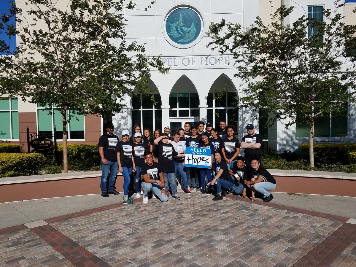 MetroMaria1972's tweet photo. Let's hear it for our faith partners from @nuevavidawc, @LOLUMC_YOUTH, and @tkumc for joining us to serve on this beautiful Saturday! Together, you all made an impact by serving for a total of 370 hours in the two shifts you all were here! Thank you all for coming to #BeHope!💙🕆 https://t.co/03MZbzfLHm