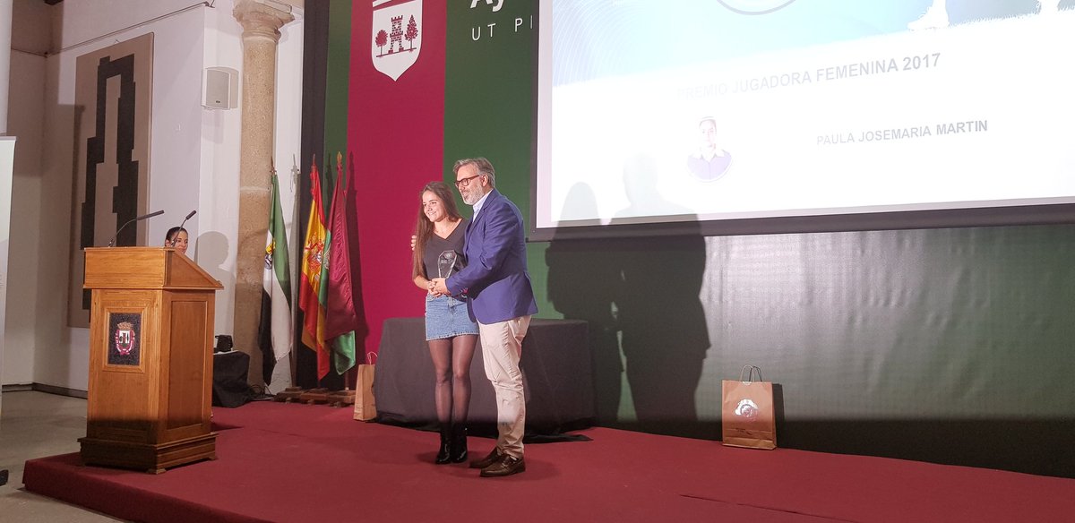 fexpadel's tweet photo. Premiados #best17 fexpadel https://t.co/zdoUBb0nDq