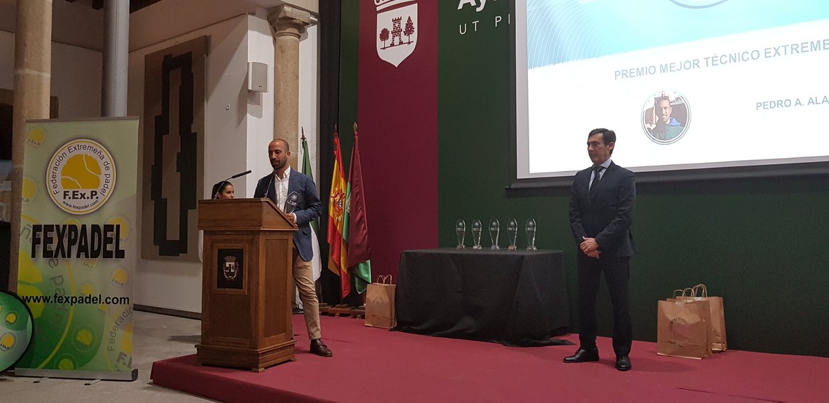 fexpadel's tweet photo. Premiados #best17 fexpadel https://t.co/zdoUBb0nDq