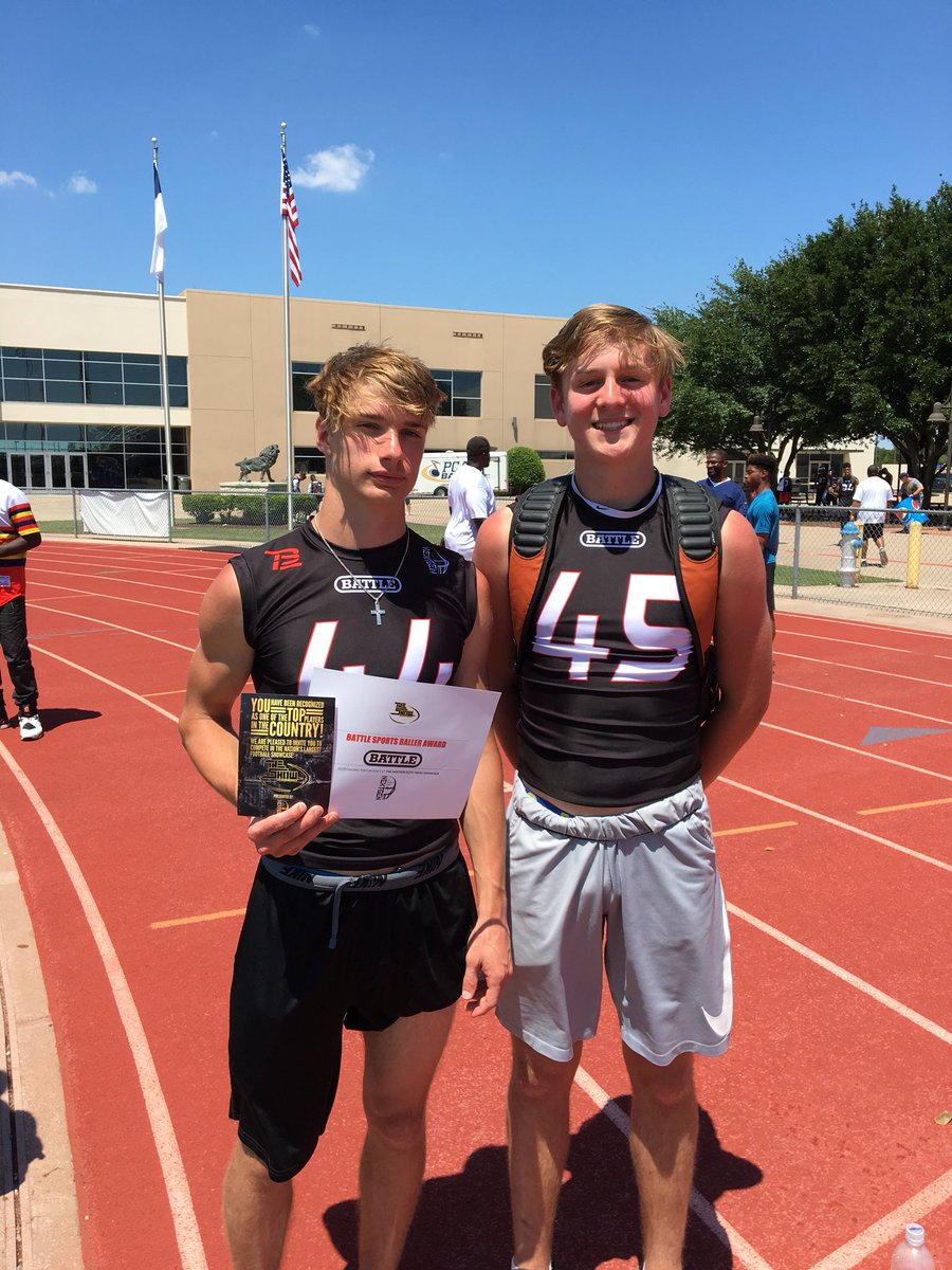 Landonsamson1's tweet photo. Great time at the #nextgen got invited to the show in Atlanta and got the battle baller award #freaklist @NextGenAACamp https://t.co/0UjUrX9Bo4