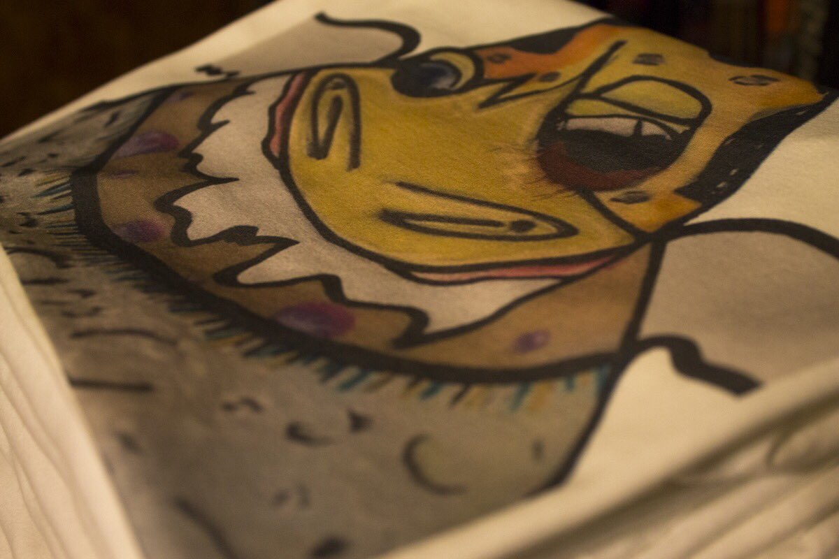 culturecloths's tweet photo. We just added another color way for our brand new La Cultura Fresh II Tees now available in Berry and White exclusively at https://t.co/d5sCvBwXLQ
#culturecloths #chocofresh #fresno #art #music #fashion #la #sf #worldwide #laculturafresh #forthelove https://t.co/2duqC0E9YJ