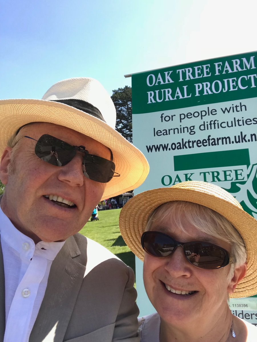 barryhalls2's tweet photo. Selfie@SandonSpring Fare Barry and Trish supporting Oak Tree Farm RuralProject. Don’t miss the Fare tomorrow 6th May 2018 https://t.co/RYCiv9weZU