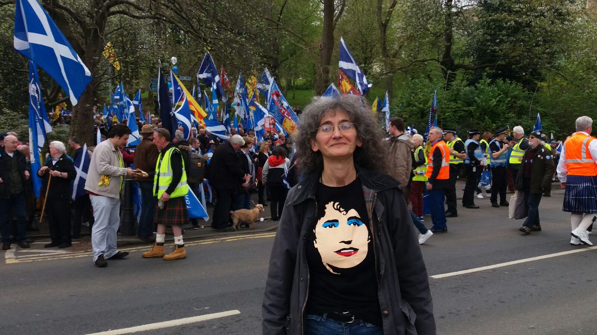 pilaraymara's tweet photo. Non podía ser menos, o espírito de Rosalía de Castro sempre comigo
#SempreGaliza #Eusonlibre
#AUOBGlasgow #AUOB https://t.co/cDDaylj9Qa