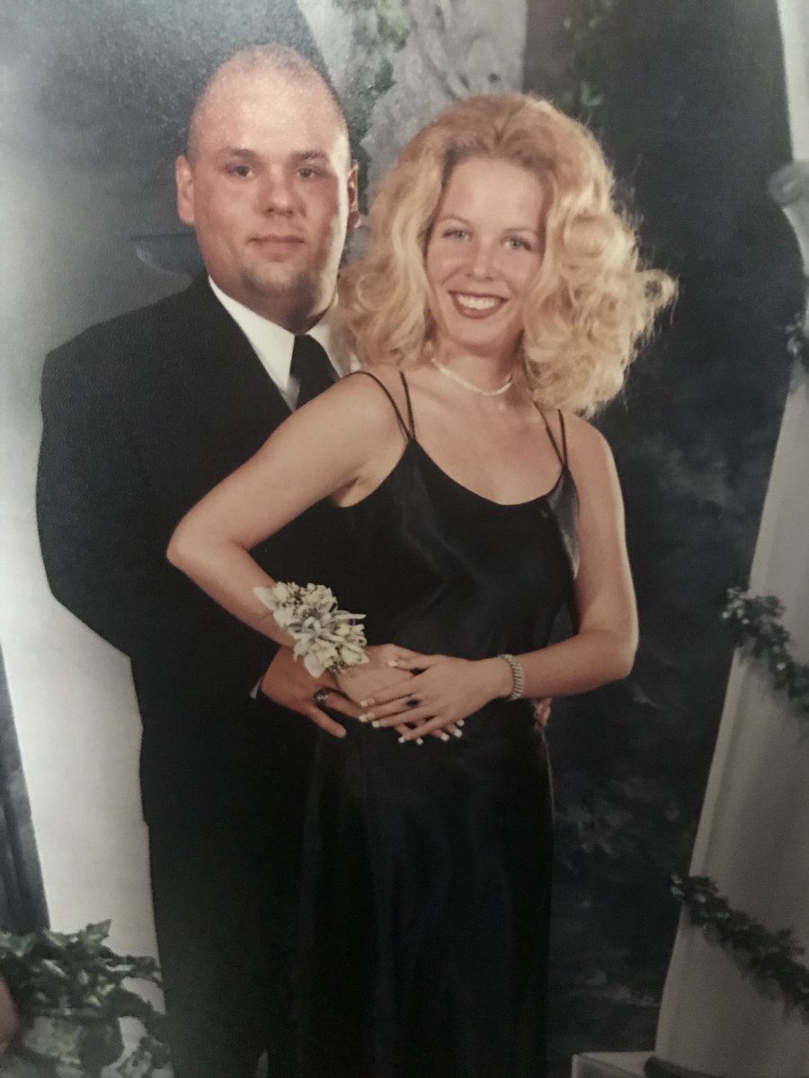 ScindaMac's tweet photo. Happy Prom Day @EastBayHS @EBHSABC #cira2001 #hhsprom https://t.co/3WmP24xMPc