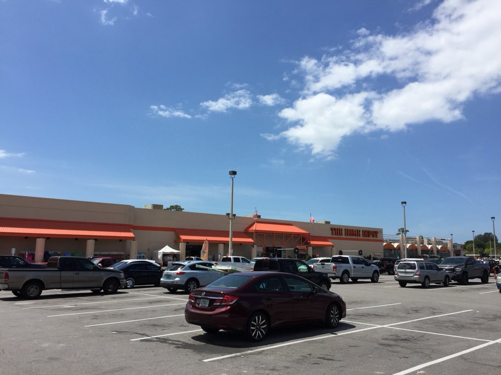 VanderkooiHD's tweet image. Palm Harbor HD #247 #storewalk