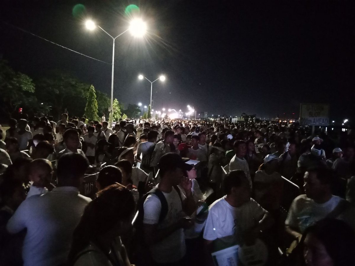 INCNews_Updates's tweet photo. Our brethren from Cebu!  How are you mga Igsuon? #INCwalktofightpoverty https://t.co/ckeOeg6w3D