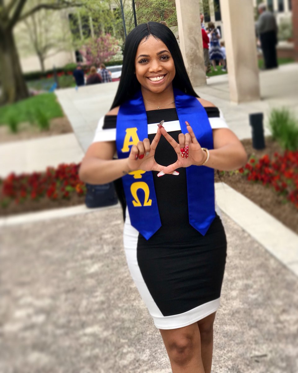 Mani__Nicole's tweet photo. #APOGrads where my brothers that graduated 💛💙 #MWAB
RT RT #GradTrain #GRADSZN #AlphaPhiOmega #Alumni #FrankIsProud https://t.co/VWr41cxcAy