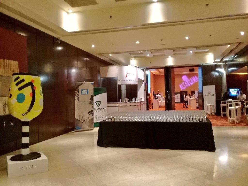 AltaGama_'s tweet photo. Última noche de nuestra fiesta mayor #AltaGamaBySheraton 
Veniii aún quedan entradas a la venta ↔ No te quedes afuera 🍷🍷 #ChinChinMendoza https://t.co/ysk6RwzefF