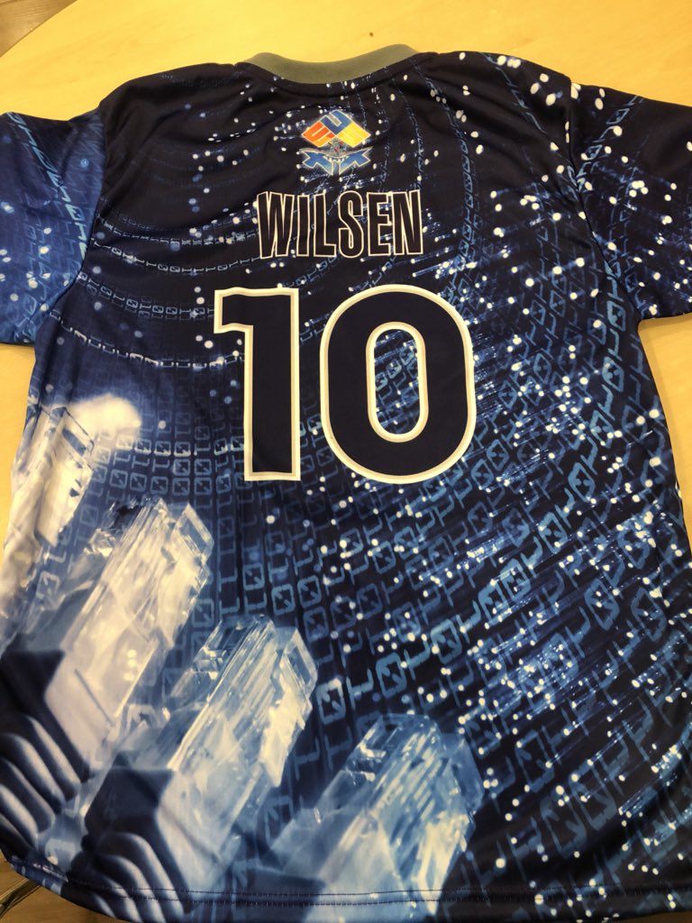wilsenki's tweet photo. #EUSxtatix #IISSportsFest #Manulifer 🏀🏐 https://t.co/NJuJn4hpvV