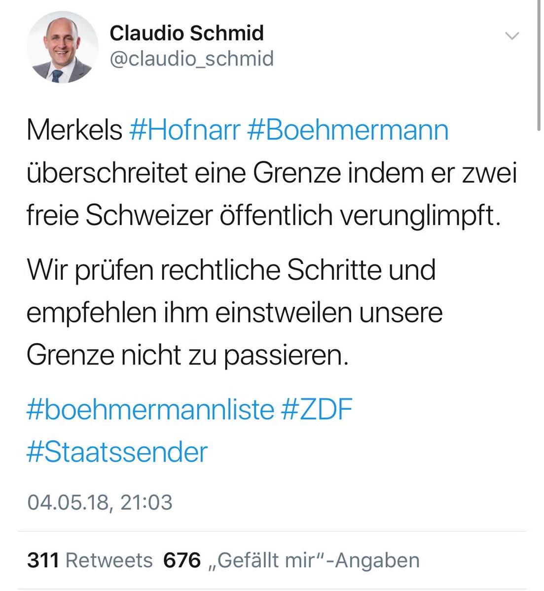 Mica4711's tweet photo. Was erlaubt sich @claudio_schmid (auf Twitter auch unterwegs als @schmid_claudio)? Droht er @janboehm? Der Kantonalrat will wohl in Erdogans Fußstapfen treten. SIE sind NICHT die #Schweiz, Herr Schmid! 
https://t.co/IenqaUOX3i #NoSVP 🇨🇭 | cc @neomagazin https://t.co/3QgR4A19T7