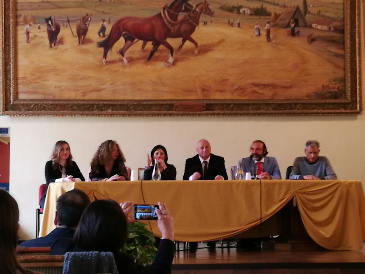 SquadRecycle's tweet photo. Il nostro Evento per la Festa dell'Europa!!! #ASOC1718 https://t.co/ujRjcsSL2F