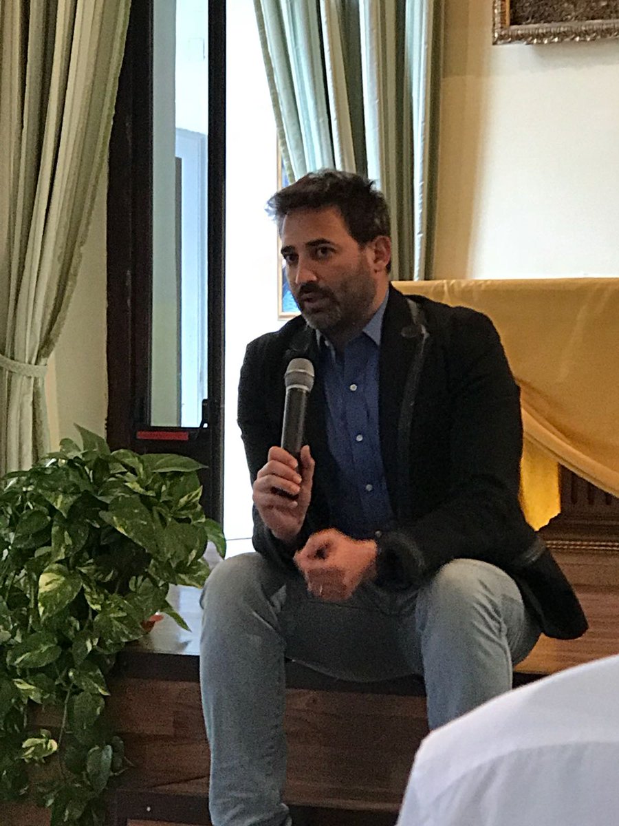 SquadRecycle's tweet photo. Il nostro Evento per la Festa dell'Europa!!! #ASOC1718 https://t.co/ujRjcsSL2F