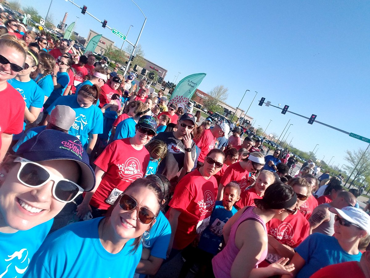 MDEregier's tweet photo. Girls on the Run... is so much fun!! 5K day!! Way to go girls! Proud of you! @GOTRKC @OTECougars @ote_echols @bvmaples @loges #oteconnect https://t.co/fqVc7GhU28