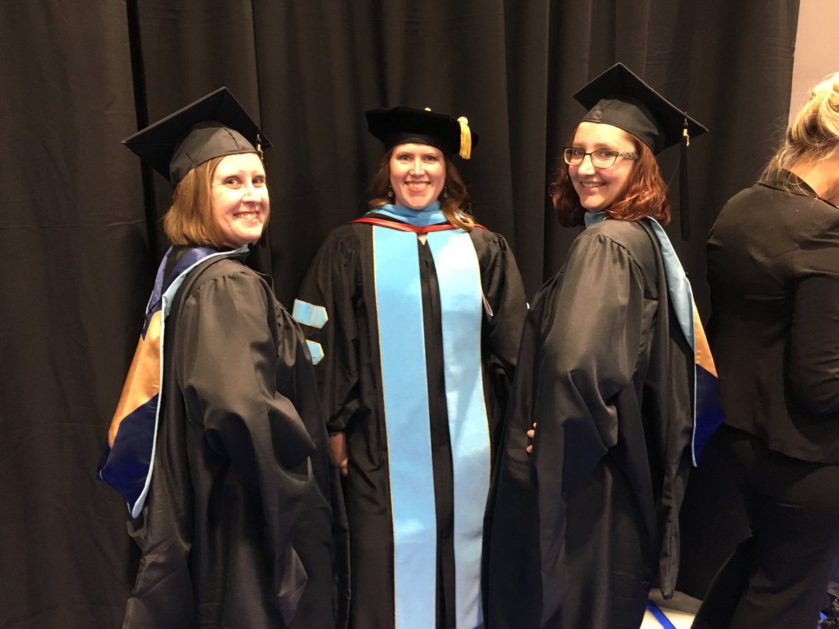 MLewisCroft's tweet photo. Congratulations to two amazing teacher librarians that just received their MA in School Library and Information Technology degrees: @sm_wordsmith and @Mrs_RKing! #fpugrad https://t.co/kUkekKh5Po