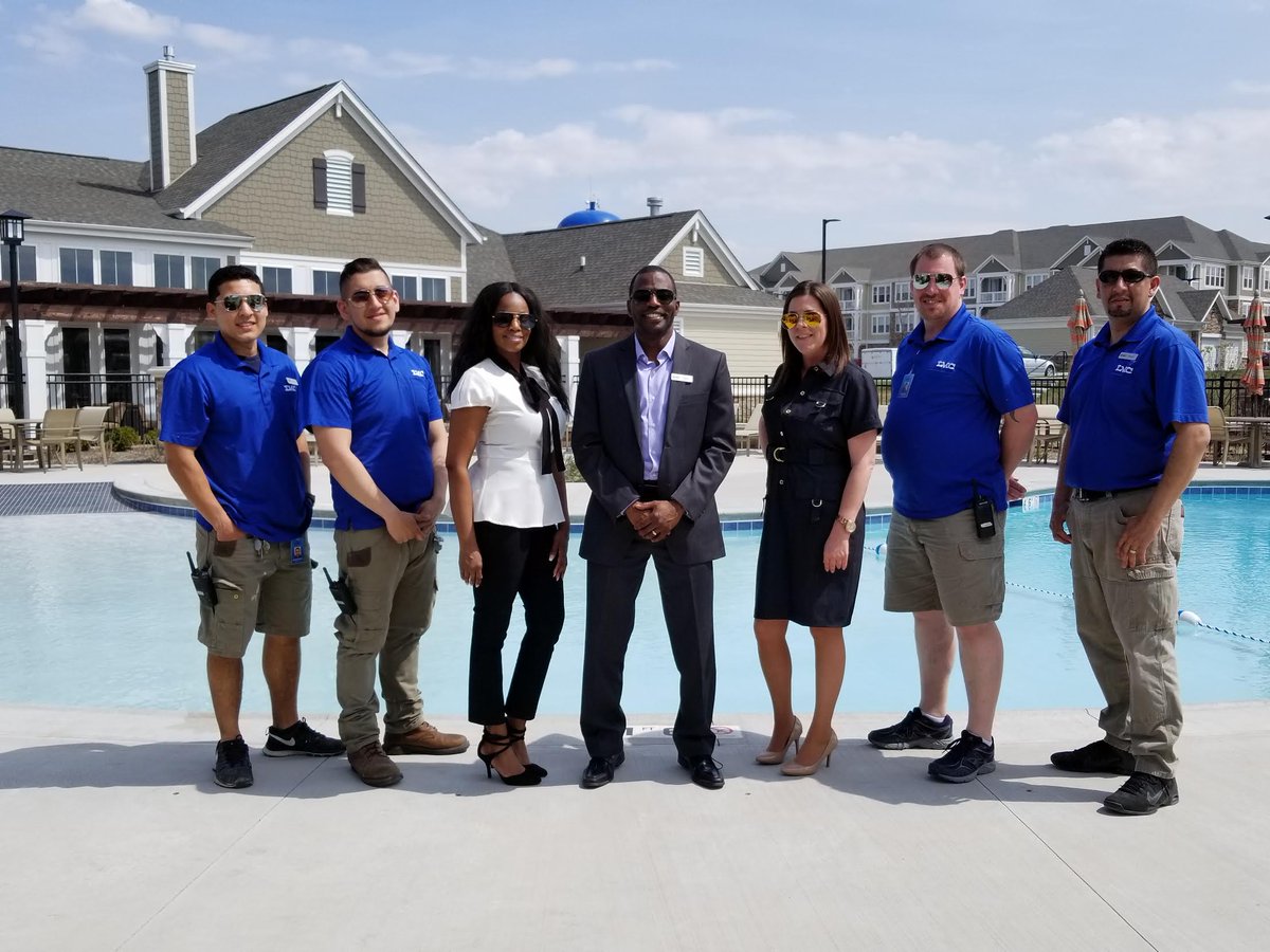 TheBrookOnJanes's tweet photo. Bolingbrook's favorite team, #TeamBrook! 

#BolingbrookApartments #Proud2BeLMC #TheBrookOnJanes #TeamBrook #LMC #Bolingbrook #Chicagoland #BolingbrookIL https://t.co/OkgZEDaedU