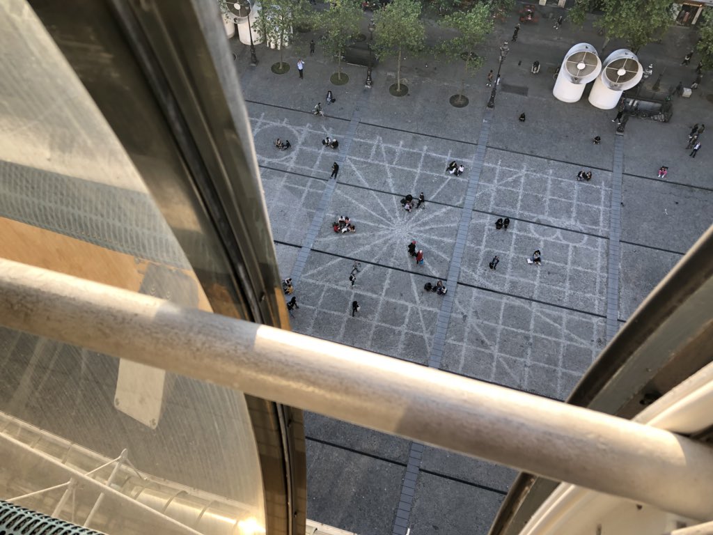 zedarchitects's tweet photo. Centre Pompidou, a colorful piece of architecture with no shortage of gathering spaces outside and in. https://t.co/wwRkCIeHj6