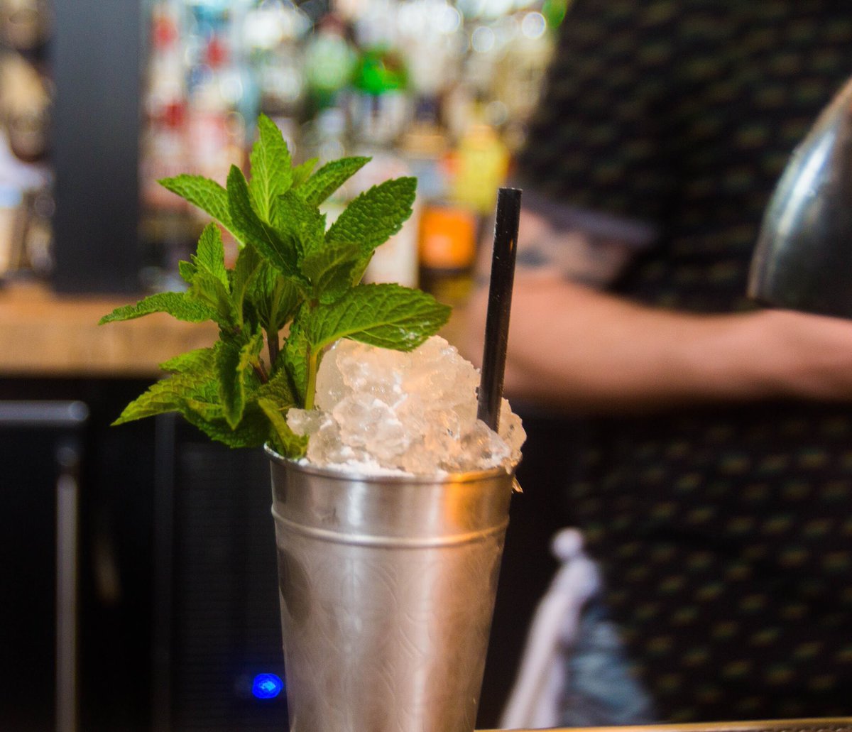 BuckeyeBourbon House tweet media