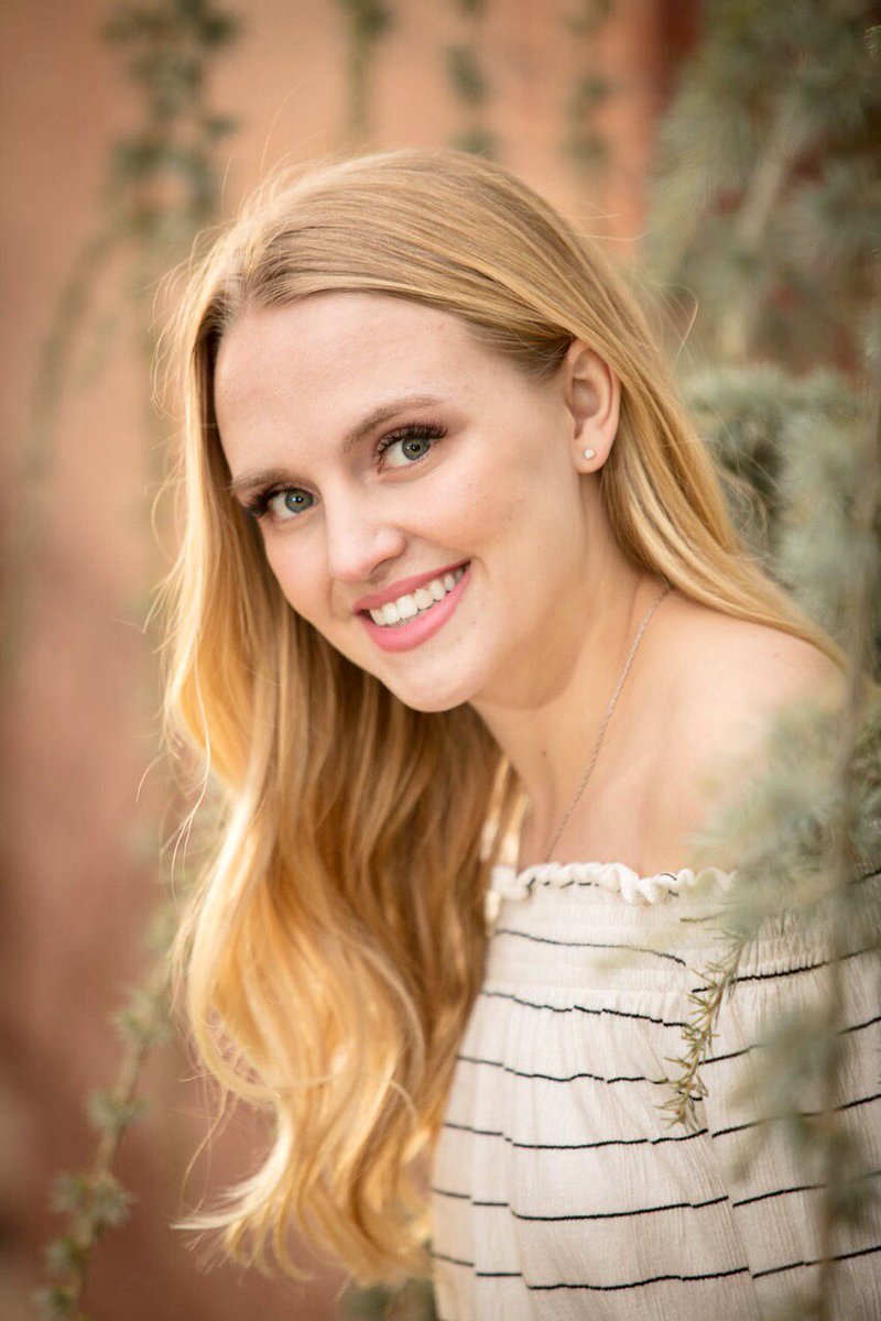 kami_stevenson's tweet photo. Y’all may have forgotten i existed bc im never at school but hey i’m still graduating 🤷🏼‍♀️🎓 https://t.co/NBAZyLUOuj