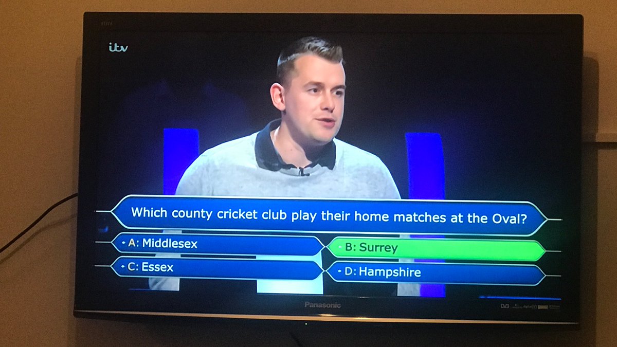 surreycricket's tweet photo. 👍😂 https://t.co/v7j5XW8rsn