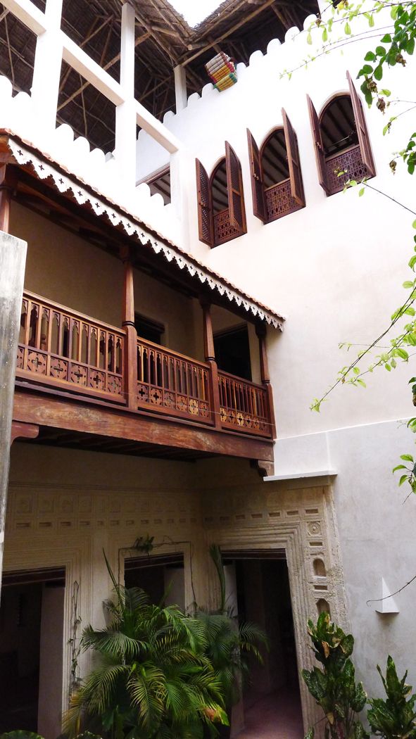 malistkiss's tweet photo. swahili architecture, kenya. https://t.co/lEfESPwFAW