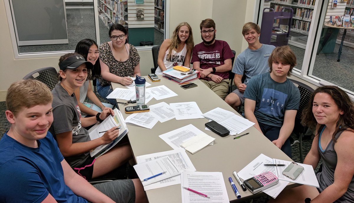 kvhschem's tweet photo. Who meets on a Saturday to study chemistry? We do!!
#APgrind #APChem @KHS_Chiefs https://t.co/xya3gIcCRk