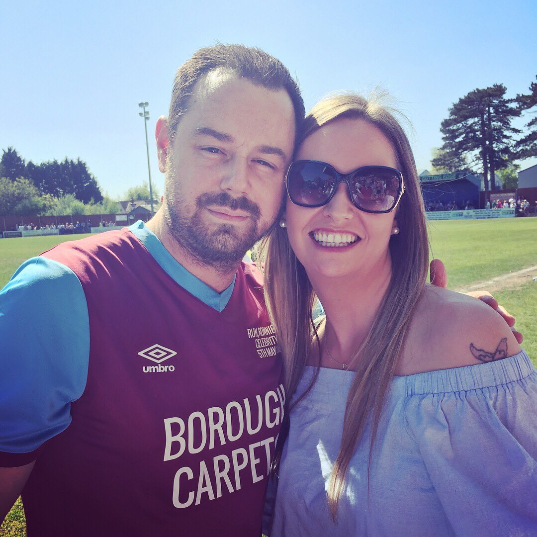 Lauren Moss tweet media