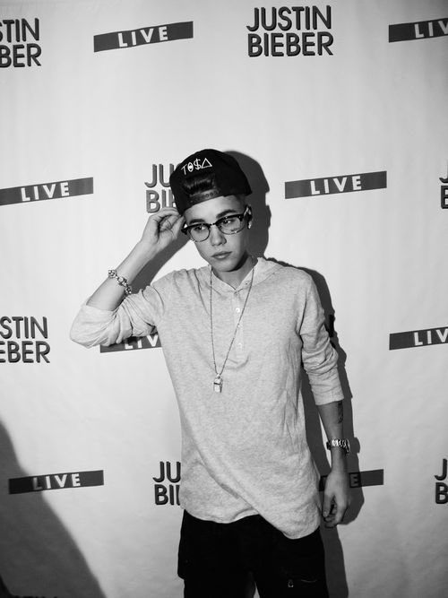 Bestofbiebss tweet picture