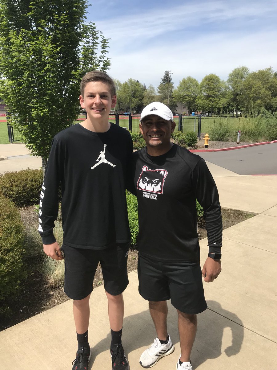 brandon_niksich's tweet photo. Great visit at Western Oregon University today!! Thanks @mgonzalezwou for showing me around!! https://t.co/Seie47uC1k