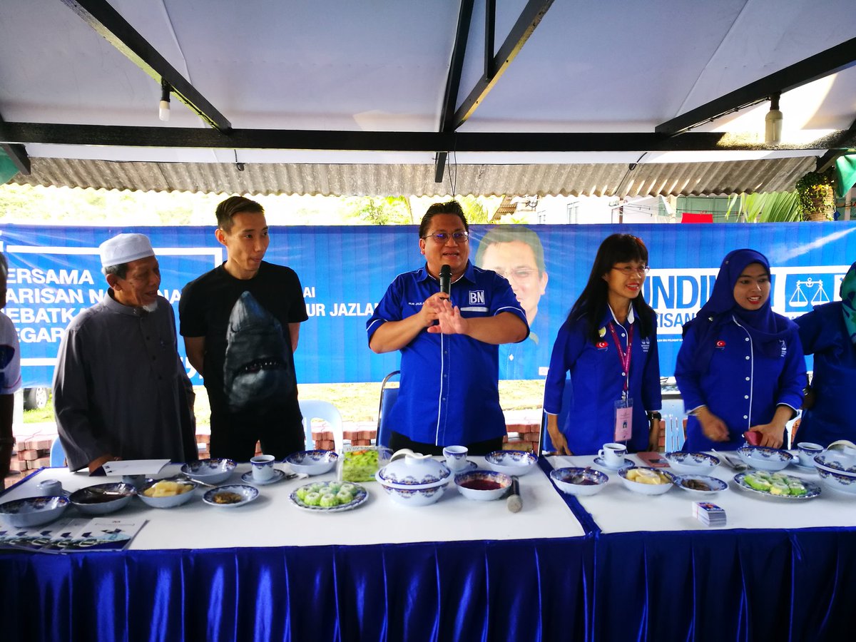 zainisinong's tweet photo. Tkasih Dato' @LeeChongWei sudi ke Parlimen Pulai YB Datuk @NurJazlan
#HebatkanNegaraku
#KitaPilihBiru
#JomBN
#Souljer
#SouljerJohor https://t.co/9DXEy1YQWM