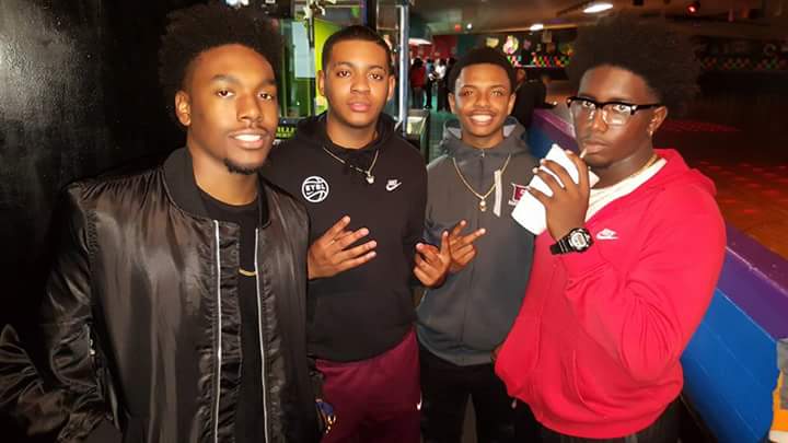 karyn_jetter's tweet photo. What you know about them boys.....@seanoglesby1011 @EasyMoneyTreyy @treybucket2 @__chunter 😍😍😍#Lovethem #Kingsinthemaking #picfromlastfall https://t.co/ye845vVXed