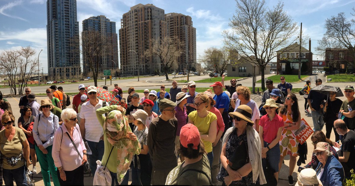 juliebwicz's tweet image. About 80 people came out for a @janeswalkto of the #SixPoints interchange. Untangling the junction to make way for a new Etobicoke Centre.