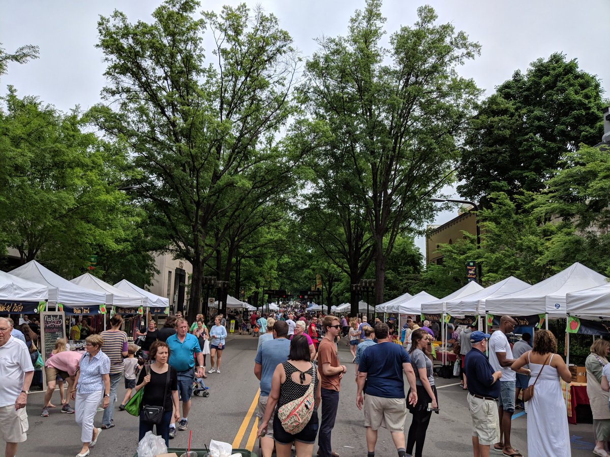 webaggression's tweet photo. What a day. @HandsOnGville then @GvilleSatMarket then Duck Derby at Falls Park then lunch at Jianna and then a quick stop at @swamprabbitcafe.#YeahTHATGreenville #HandsOnGreenville #HOGDay2018 #LiveUnited #UnitedWay https://t.co/19bXPxnhaG