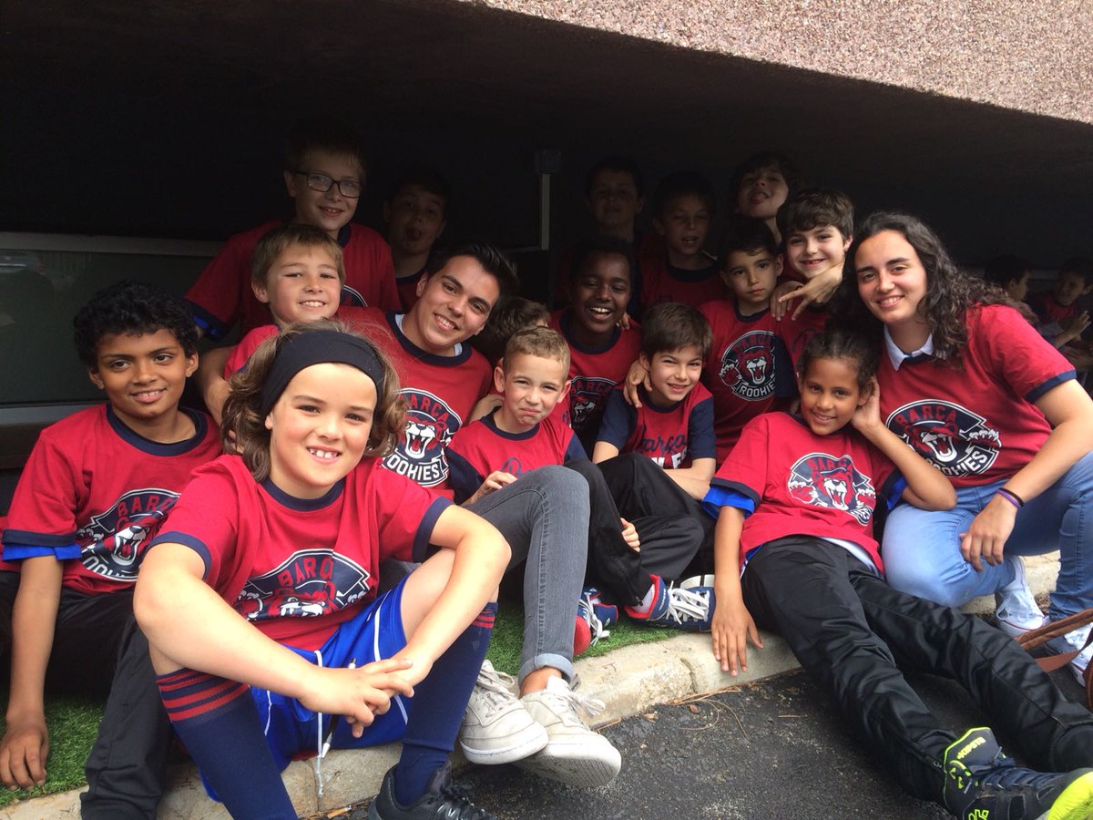 andreasilveria's tweet photo. Dia ple de bàsquet, diversió i de bons moments amb uns nens increïbles. #PBM2 @BASQUETAESE  @Carlesjansa_6 https://t.co/RScRRuKFRw