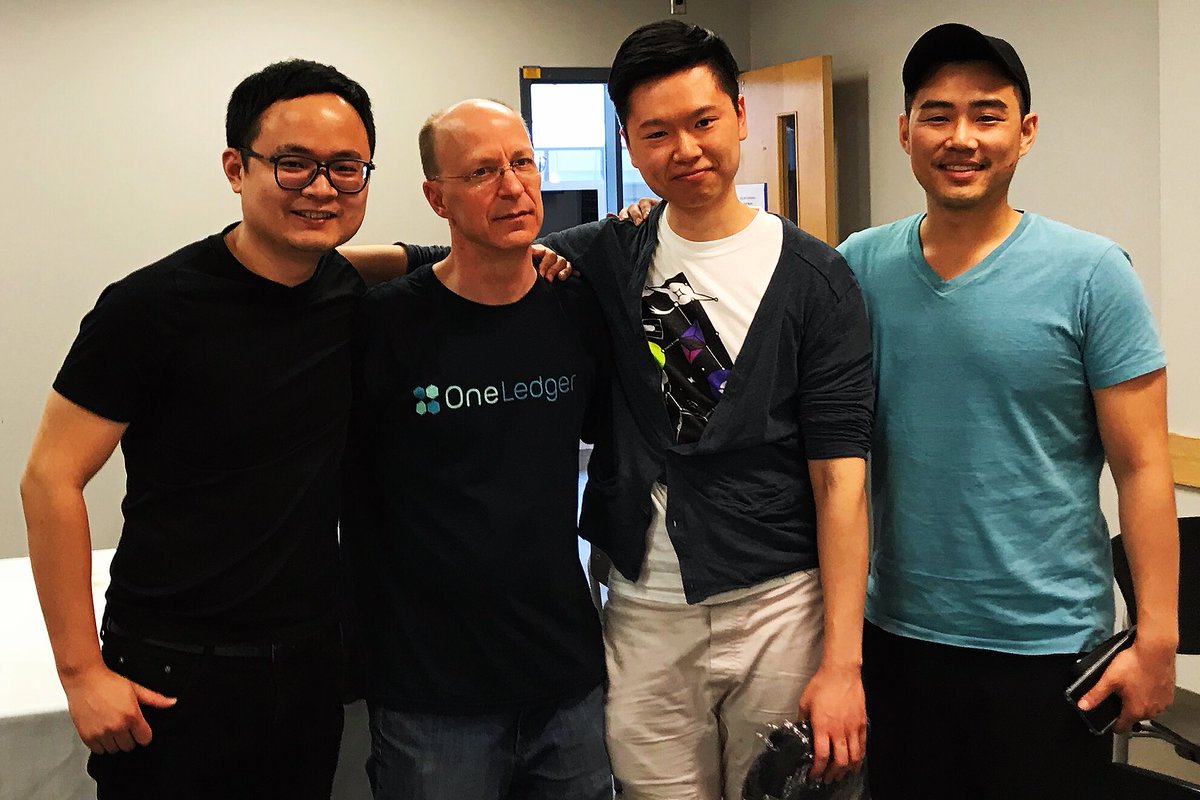 OneLedgerTech's tweet photo. Great discussion with @STKtoken team! #EDCON https://t.co/4RjEayv8bl