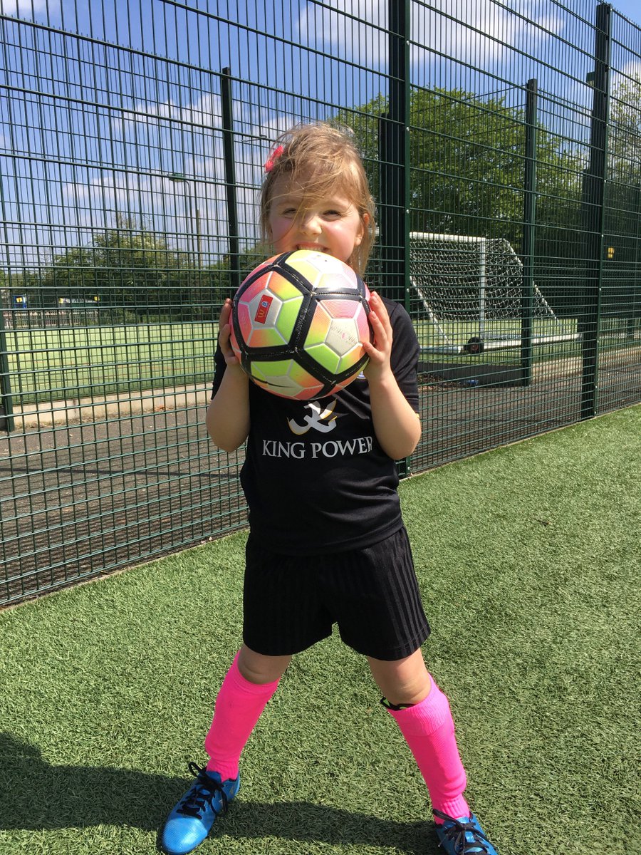 My daughters weekend #moveitboom was her first football session at <a href="/cosbyutdyouth/">Cosby United Youth & Junior F.C.</a> Very hot but she wants to go back again <a href="/HealthyTogethr/">Healthy Together</a> <a href="/LPTnhs/">Leicestershire Partnership NHS Trust</a>