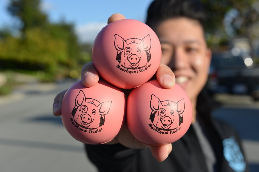 moreequals's tweet image. Feeling stressed in a crowded convention hall? Pick up a free stress ball at booth 532!! And while you’re here, help yourself out to some swag and try out #FracturedDivinity! Coming to Steam this summer! #VRLA2018 #vr #gaming #eSports