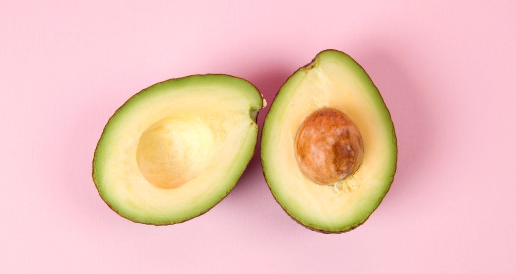 Avocados offer nearly 20 vitamins and minerals in every serving, including potassium, lutein, and folate. 🥑 wb.md/2ouDnH1