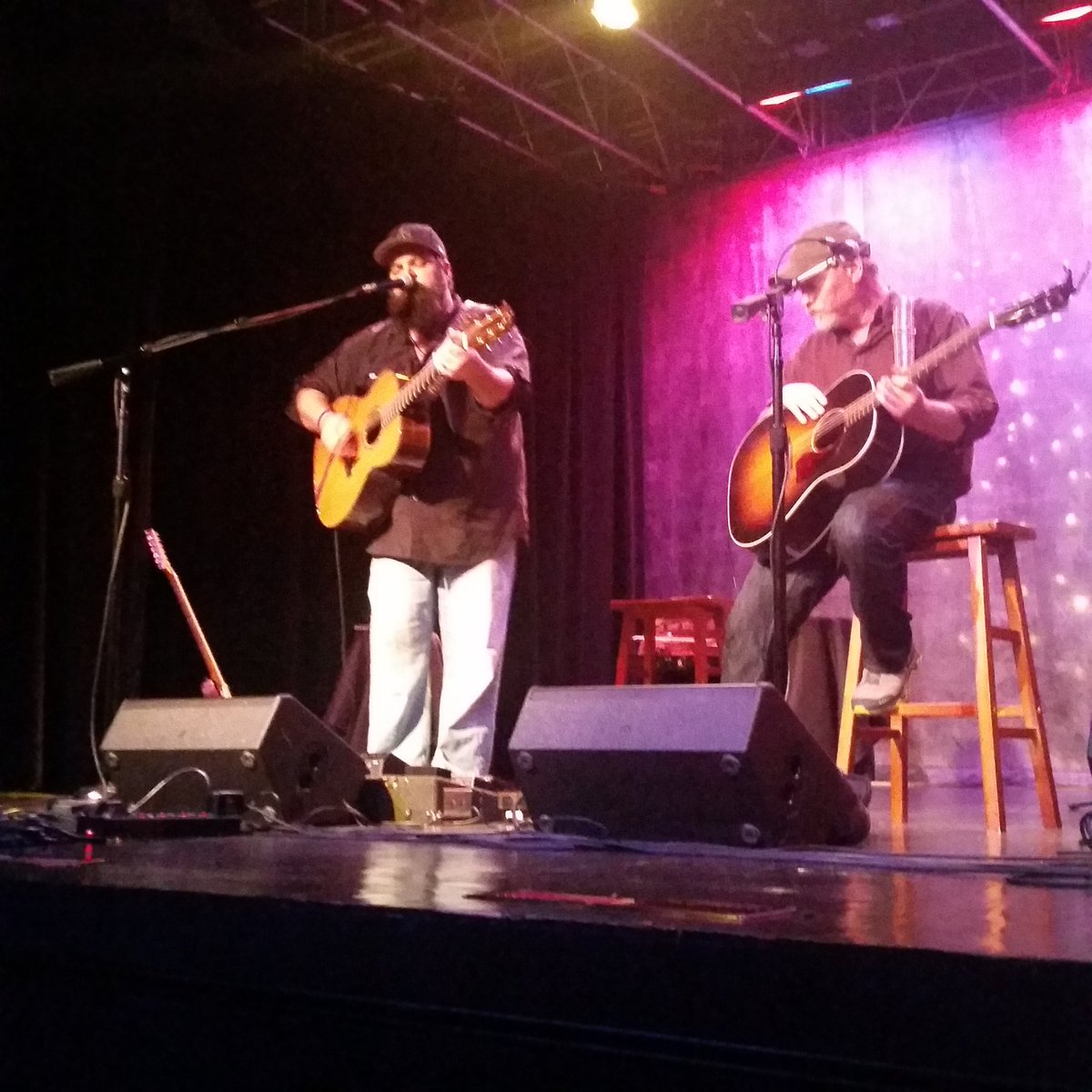 jeffchance24's tweet photo. What a great show at @EOPresents last night @levilowrey @johndhopkins @mullinsshawn https://t.co/mzos3sh4YA