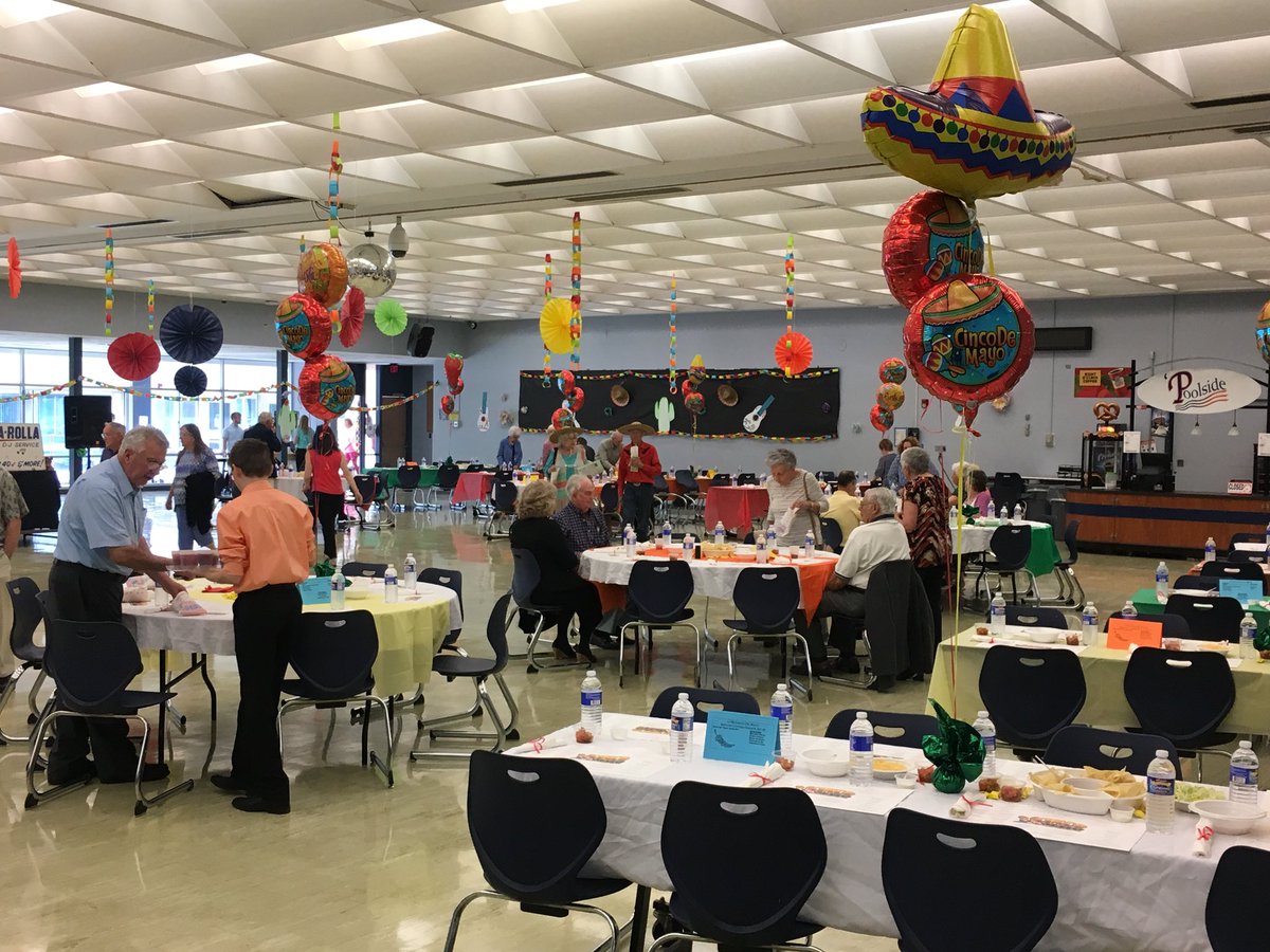 MrLawrence_LCSD's tweet photo. The Senior Citizens Dance is underway. A wonderful event put on by our students for our community members. https://t.co/e60tcc56We