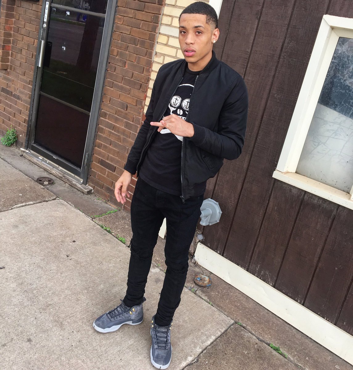 starlifethabo's tweet photo. Remember trappin out a half I had to make it stretch🎱 https://t.co/vdS65RIAM8