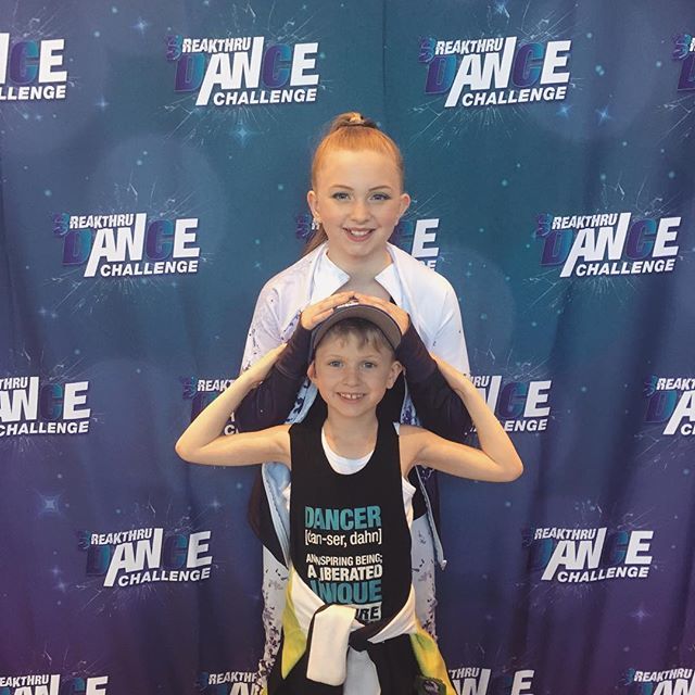 breakthrudance's tweet image. Siblings who dance together stay together! 👩‍👦🙌🏼😍🌟
💙

#breakthrudancechallenge #bdc #dance #siblings #brother #sister #dancers #huntsville #huntsvilledance #competition