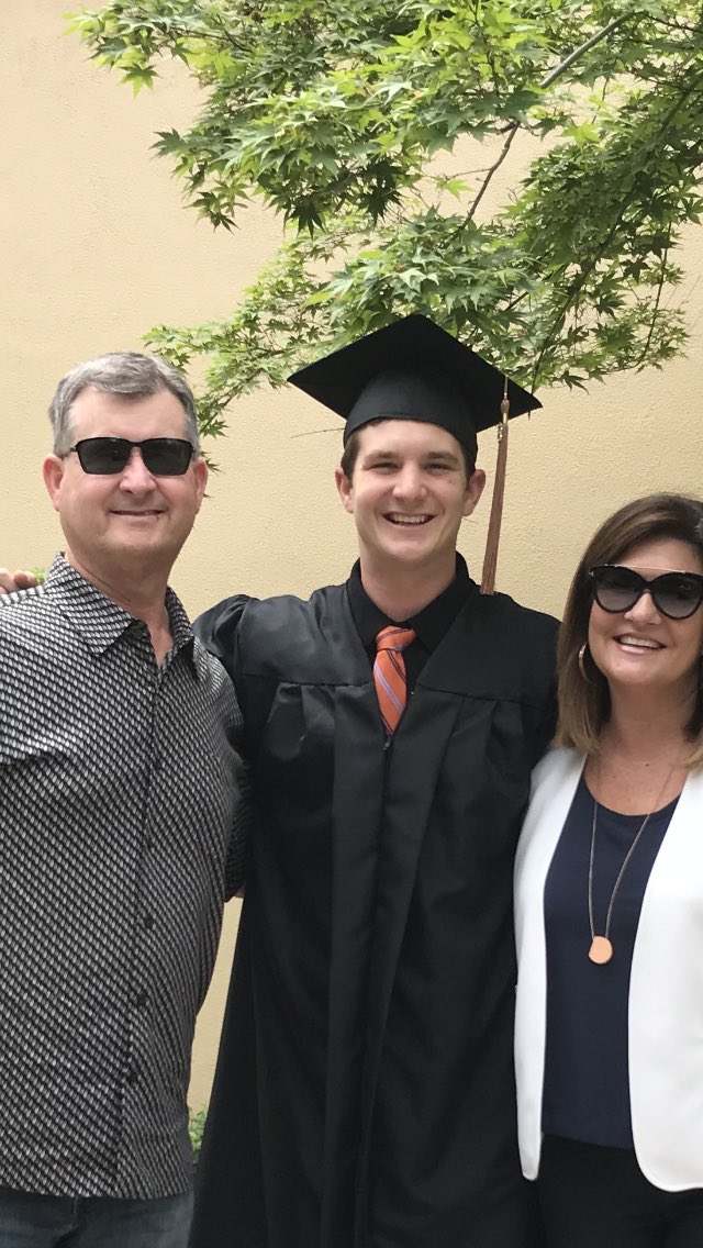 Gashford1's tweet photo. Proud of you Trent! #fpugrad https://t.co/pmLN1ZwgE2