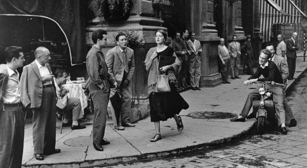 G_Nazionale's tweet photo. #MortaNinalee #AllenCraig, la #American girl della celebre #foto di #RuthOrkin https://t.co/67zN57S8NP https://t.co/OJpiDDT5T0