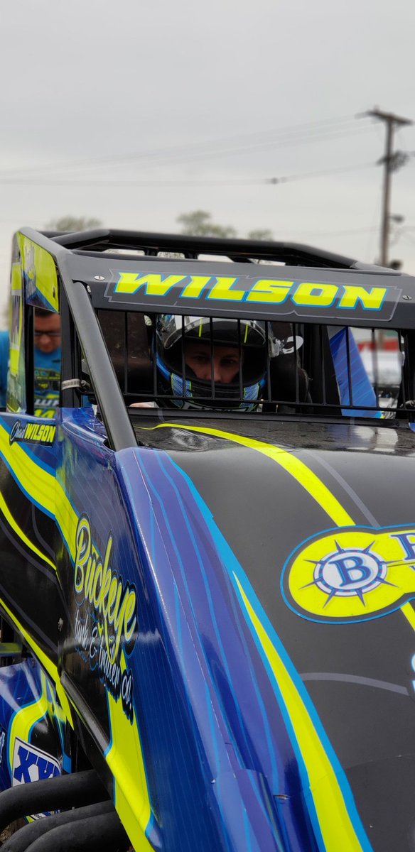 DrGobblesMD's tweet photo. @FremontSpeedway Chad Wilson getting ready for a turn at the track that action built. #OpenWheelShootout https://t.co/cMva02xSpQ