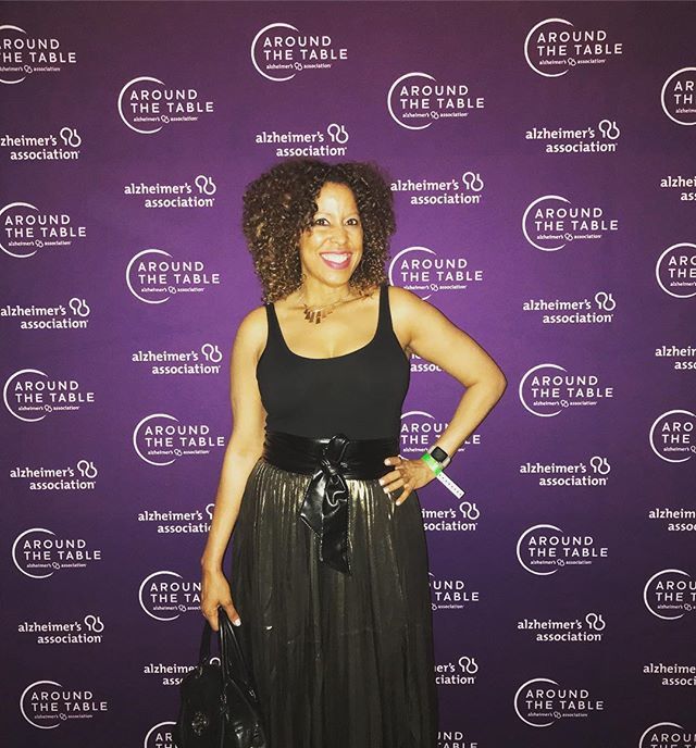 MsChels's tweet image. Tonight I’m kicking it with friends and family for a worthy cause! Here at Chop Chop for the #AroundtheTable #ENDALZ event featuring a few of my favs! Follow me on IG to see it all!! ift.tt/2weuc3Z